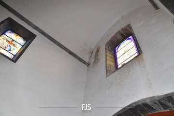 Humedades que presenta el templo neoclásico de Los Llanos/Francisco Javier Santana.